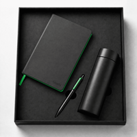 Ensemble cadeau d'affaires de luxe : carnet, stylo, thermos, logo personnalisé en relief pour les employés, les clients et les partenaires commerciaux de l'entreprise