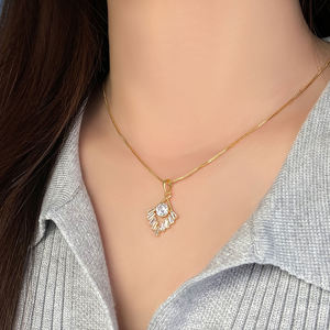 Foxi, модное ожерелье, медное ожерелье с подвеской, 18 карат, золото, инкрустированное цирконом, оптовая продажа, 18 карат позолоченные женские украшения - Product Image 5