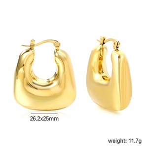Orecchini a Cerchio Vintage Huggies Grandi e Spessi in Acciaio Inossidabile Anallergico e Inossidabile Placcati Oro 18K per Donna - Product Image 4