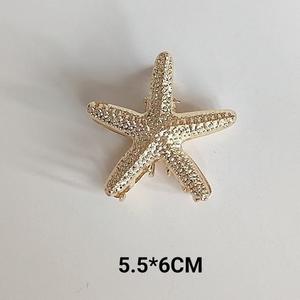 Pinza para el pelo de aleación con diseño de estrella de mar, tiburón y concha exagerada, para mujer, accesorio de moda sencillo y elegante - Product Image 6
