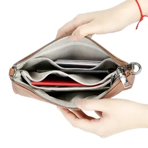 กระเป๋าสะพายข้าง AndoBag รุ่น Simple ทำจากหนังแท้ ทรง Satchel ขนาดเล็ก ดีไซน์ทันสมัย สไตล์ลำลอง สายสะพายสองเส้น รุ่น 1857 - Product Image 6
