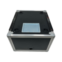 Boîtier de transport OEM 6U empilable pour montage en rack, avec 4 pieds en caoutchouc et rainures, pour amplificateur, doté de portes coulissantes supérieures et de verrous de verrouillage.