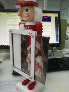 Cadre photo en bois motif <span class=keywords><strong>casse</strong></span>-<span class=keywords><strong>noisette</strong></span>, décoration de Noël, ornement <span class=keywords><strong>casse</strong></span>-<span class=keywords><strong>noisette</strong></span> <span class=keywords><strong>30</strong></span> <span class=keywords><strong>cm</strong></span> 38 <span class=keywords><strong>cm</strong></span> - Product Image 6