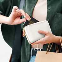 2025-2027 Calendrier de poche A6 en cuir noir Petit sac à main mensuel avec reliure à spirale Juillet 2025 à juin 2027