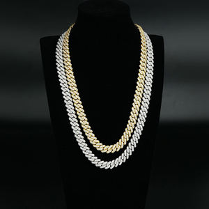 สร้อยคอฮิปฮอป GRA แบบ Cuban Chain ขนาด 14 มม. ประดับเพชรโมอิสซาไนต์ทรง Brilliant Cut หรูหราสำหรับทุกเพศ  ทำจากเงินแท้ 925 ชุบทอง - Product Image 5