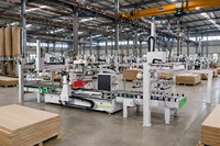 La dernière machine à scier à 4 côtés à chargement et déchargement automatiques, équipement CNC pour les entreprises de portes en bois