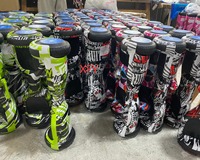 XFY Vente en gros de trottinettes électriques auto-équilibrées de 6,5, 7, 8 et 10 pouces avec poignée, haut-parleur Bluetooth, batterie certifiée, hoverboard