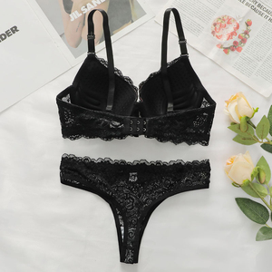 Set di Lingerie in Pizzo per Donna Wildness, <span class=keywords><strong>Reggiseno</strong></span> <span class=keywords><strong>Push</strong></span>-<span class=keywords><strong>up</strong></span> <span class=keywords><strong>Rosso</strong></span> e Nero con Perizoma, Intimo Seducente per la Notte - Product Image 6