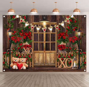 Sfondo per Fotografia di San Valentino, Porta di Magazzino <span class=keywords><strong>con</strong></span> Rose Rosse e Cuore in Legno - Product Image 1