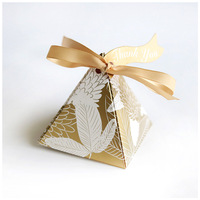 Gold blätter Pyramiden form Kekse Schokoladen party Kleine Geschenk box Phantasie Mini Hochzeits einladung Candy Box mit Band Schleife Griff