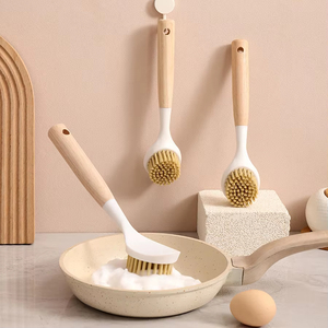 Brosse à long manche pour casseroles et poêles, pour le lavage de la vaisselle et le nettoyage des cuisinières, à suspendre - Product Image 1