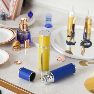 Mini Bouteille de <span class=keywords><strong>Parfum</strong></span> en Verre avec Étui Plat en Cuir 5ml, Atomiseur Spray Rotatif Facile à Transporter, Format Voyage Poli, Capacité 5ml, <span class=keywords><strong>Diffuseur</strong></span> Vide - Product Image 2