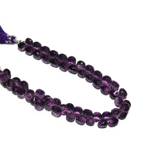 Collier de prière religieux fait main en perles ovales facettées de quartz améthyste avec pompon violet, provenant du Gujarat - Rozrincrystals.com - Product Image 1