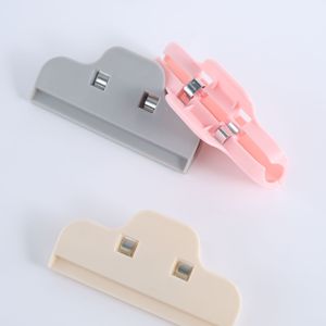 Fengji – Clip de scellage pour sacs alimentaires, en plastique, réutilisable, résistant à l'humidité, pour le stockage des collations de cuisine, gris, rose, beige - Product Image 1