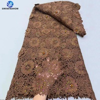 Tissu en dentelle guipure 3D de luxe Sinya avec broderie pour femmes, 5 yards, pierres en verre en forme de goutte d'eau, dentelle soluble dans l'eau
