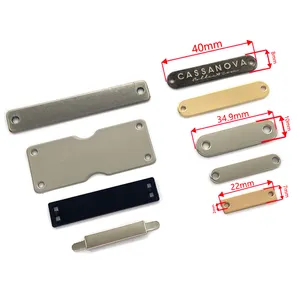 Accessori per abbigliamento lettere quadrate personalizzate con Logo in metallo con etichetta di abbigliamento per cucire etichette per indumento/Laser