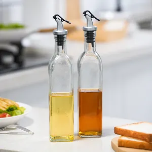 Contenitore per olio trasparente in acciaio inox 500ml bottiglia di vetro quadrato per olio d'oliva con beccuccio