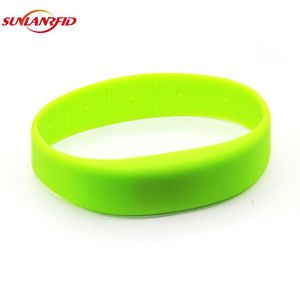 SUNLAN 뜨거운 판매 <span class=keywords><strong>RFID</strong></span> 액세스 제어 팔찌 NFC 인터페이스가있는 방수 및 재사용 가능한 실리콘 팔찌 - Product Image 5