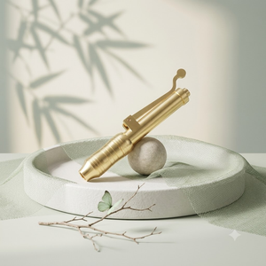 Stylo à Hyaluronique 24K Or 0,3 ml, tellement beau - Product Image 2