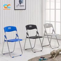 Chaise pliante en forme de X, siège en plastique PP, dossier ventilé, empilable, structure métallique, chaise de formation, sièges pour événements, directement de l'usine