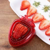 Handmatige roestvrijstalen aardbeien snijder & -slicer, milieuvriendelijk plastic keukenhulpje voor fruit & groenten