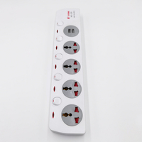 Stop Kontak Ekstensi 4 Lubang Putih ABS/Plastik 5 Stop Kontak AC 2 Port USB Fitur Uji Mandiri 13A CE untuk Rumah Modern Minimalis