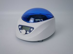 Micro-<span class=keywords><strong>Centrifuge</strong></span>, 5000Rpm Hoge Snelheid Compacte Laboratoriumcentrifuge, Fabrieksprijs Voor Dna Rna Monstervoorbereiding - Product Image 2