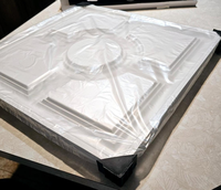 3D Blanc Pvc Durable Plafond 24X24 Artistique Plafond Carreau de Plafond Décoration Intérieure Faux Plafond Relief Drop Tuile de Plafond pour Résistant