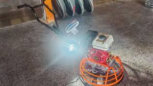 Travaux de Construction 60cm Disque en acier Mini truelle électrique Machine Petite truelle électrique en béton Finition de plancher Flotteur pour béton - Product Image 2