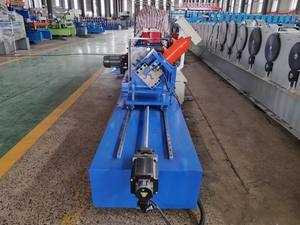 Machine de formage de rouleaux <span class=keywords><strong>Omega</strong></span> de quille en acier entièrement automatique de calibre léger Cloison sèche Profil en C Grille en forme de U Roulement à engrenages PLC - Product Image 4