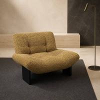 Fauteuil de loisirs minimaliste italien en bouclette avec rembourrage en mousse de canard, design artisanal écologique, idéal pour salle à manger de villa