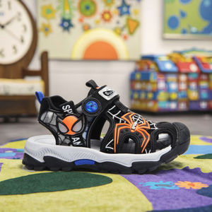 Nouvelles <span class=keywords><strong>sandales</strong></span> de sport de plein air d'été pour garçons chaussures de plage à bout fermé avec soutien de la voûte plantaire au design <span class=keywords><strong>Spiderman</strong></span> - Product Image 4
