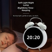 Jam Alarm Logam Kuat dengan Layar LED Digital, Suara Lonceng Mekanis, Suara Alarm Ekstra Keras, Daya Eksternal Penting untuk Membangunkan