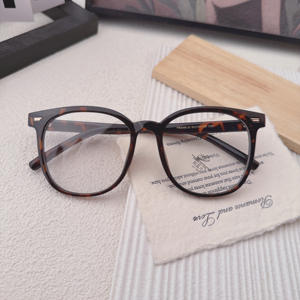 نظارات عصرية جديدة بإطار كبير - تمنح مظهراً طبيعيًا رائعًا مع خيارات ألوان متعددة لأسلوب متعدد الاستخدامات TR5066 - Product Image 3