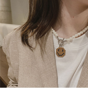 สร้อยคอโซ่กระดูกไหปลาร้าไข่มุกพร้อมจี้คริสตัลใบหน้ายิ้มสวมใส่ทุกวันดีไซน์ไข่มุกกลมเกรด AA - Product Image 2