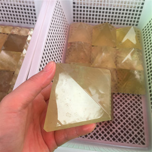 Commercio all'ingrosso naturale artigianale di <span class=keywords><strong>cristallo</strong></span> di quarzo piramide curativa <span class=keywords><strong>citrino</strong></span> per la decorazione della casa vecchia categoria di prodotto - Product Image 2