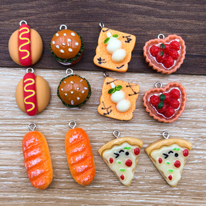 Adorno de resina con forma de panecillo de hamburguesa y hot dog, redondo, hecho a mano, accesorios de joyería DIY para decoración navideña, regalo. - Product Image 4