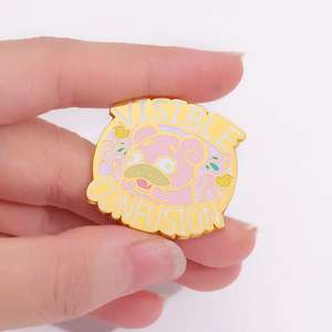 Alfileres de solapa de Metal baratos al por mayor de China alfileres de esmalte de Anime de dibujos animados lindos - Product Image 1