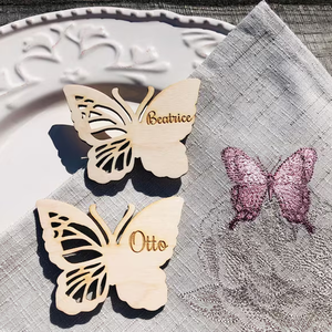 Segnaposto <span class=keywords><strong>in</strong></span> <span class=keywords><strong>Legno</strong></span> a Forma di Farfalla Personalizzato - Decorazione <span class=keywords><strong>da</strong></span> <span class=keywords><strong>Tavolo</strong></span> per Matrimoni, Anniversari, San Valentino e Feste - Product Image 1