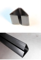 Joint d'angle triangulaire en PVC souple pour porte coupe-feu, profil co-extrudé souple-rigide, bande d'étanchéité autocollante