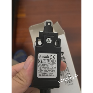 1 Unidad Nuevo Interruptor de Límite Pizzato FR 515-M2K70R28 Envío Rápido FedEx o DHL - Product Image 1