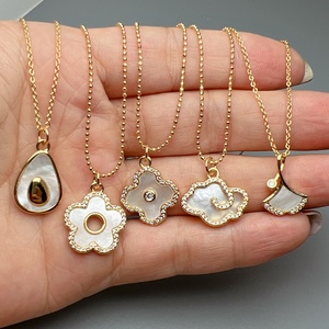 Wholesale Fashion Necklace Natural Sea Shell Crystal Zircon <strong>Cloud</strong> Four Leaf Clover Flower Pendant <strong>Neck</strong> for Women - Product Image 1