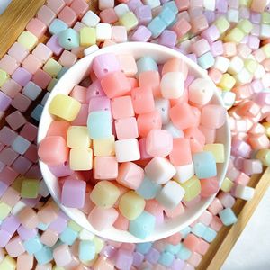 ลูกปัดอะคริลิคทรงสี่เหลี่ยม 6 มม. สีพาสเทล สำหรับทำเครื่องประดับ DIY - Product Image 1