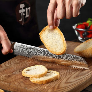 ชุดมีดทำครัวระดับมืออาชีพ ด้ามไม้ไซแคมอร์ลายสวยงาม ผลิตจากเหล็กดามัสกัสคุณภาพสูง - Product Image 5