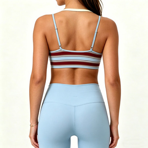 Reggiseno Sportivo 2 in 1 Personalizzato <span class=keywords><strong>a</strong></span> Strisce Stratificate in Nylon Riciclato, Colori Contrastanti, Traspirante per Palestra e Fitness, Abbigliamento Attivo per Donne e Ragazze - Product Image 2