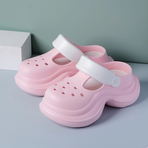Sabots à plateforme blancs et roses pour femmes, sandales de plage antidérapantes à semelle épaisse, couleurs acidulées quatre saisons, style Crocs BC 2501 - Product Image 4