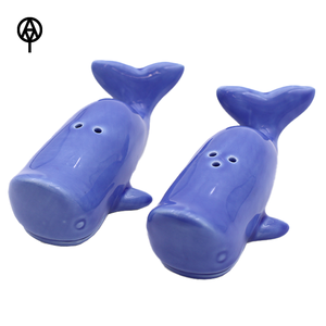 Vente en gros <span class=keywords><strong>de</strong></span> vaisselle <span class=keywords><strong>de</strong></span> cuisine sur le thème <span class=keywords><strong>de</strong></span> l'océan ensemble <span class=keywords><strong>de</strong></span> salière et poivrière en céramique <span class=keywords><strong>baleine</strong></span> bleue pour <span class=keywords><strong>la</strong></span> décoration intérieure côtière - Product Image 2