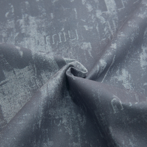 Maßgeschneiderte Bekleidung aus PU-Leder: Erhältlich in verschiedenen Farben, Stärken und Texturen. Unterstützt Kleinserien-Großhandel. - Product Image 4