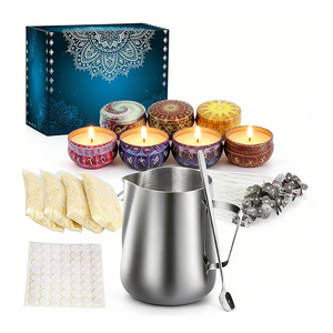 Ensemble de Présentation et de Vitrine Premium pour Bougies Nordiques en Pot d'Aluminium avec Couvercle Blanc, Mélange de Soja Parfumé, Qualité Boutique - Product Image 1