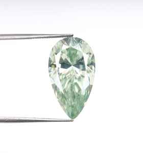 Anillo de Compromiso con Moissanita Ovalada de Color Verde Menta Cultivada en Laboratorio, 6.63 CT, 17.3 X 9.8 MM, Certificación IGI - Product Image 6